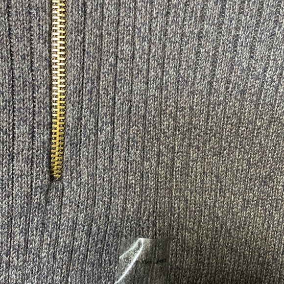 Calvin Klein Jeans (M) - Picture 10 of 16